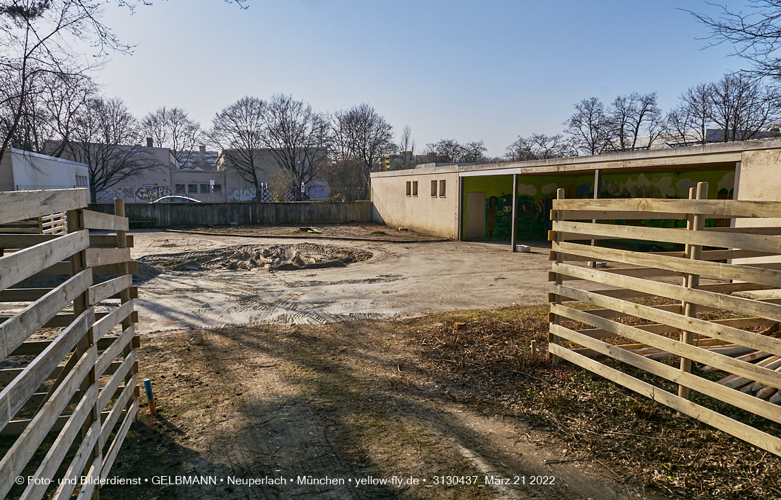 21.03.2022 - Baustelle am Haus für Kinder in Neuperlach